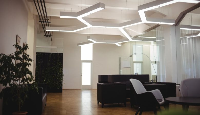 نورپردازی مدرن با پنل سقفی LED